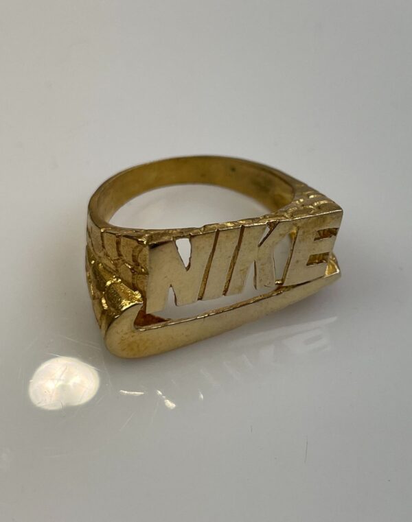 RETRO CHUNKY NIKE RING