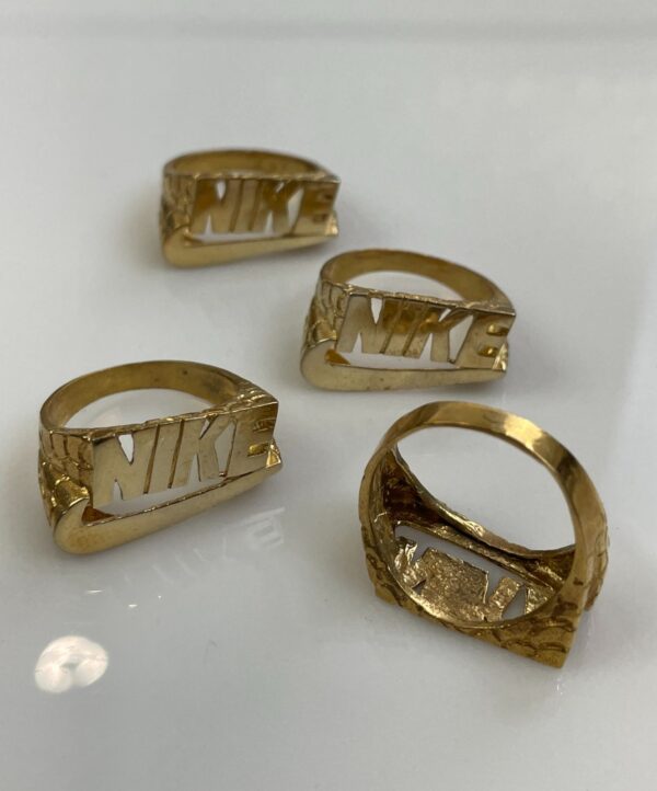 RETRO CHUNKY NIKE RING