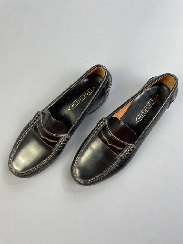 BEAUTIFUL! ALL LEATHER PENNY LOAFER SHOES