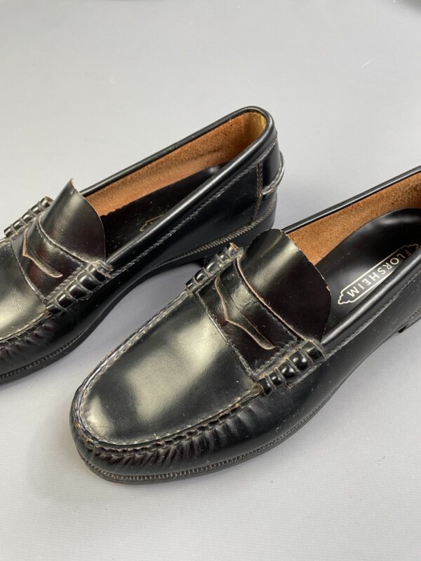 BEAUTIFUL! ALL LEATHER PENNY LOAFER SHOES