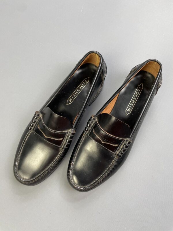 BEAUTIFUL! ALL LEATHER PENNY LOAFER SHOES