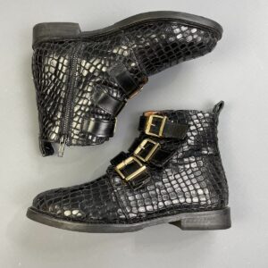 Photo detail:GORGEOUS! CROC EMBOSSED LEATHER TRIPLE BUCKLE BOOTS, ARTISANAL MADE IN MEXICO BRAND