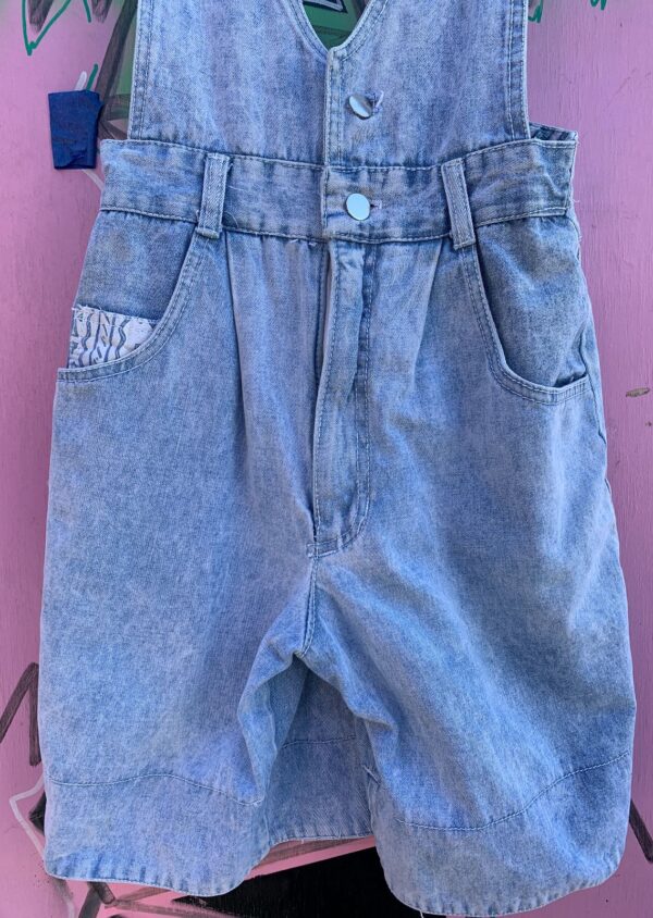 CUTE! *AS-IS* 1980S-90S LIGHT MINERAL WASH DENIM ROMPER FUNKY CONTRAST PRINT CUFF &AMP; DETAILS