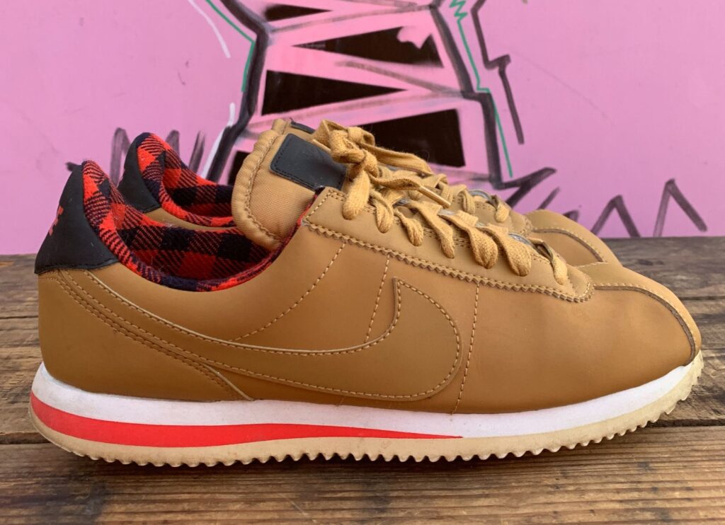 NIKE CLASSIC CORTEZ 72 WHEAT/CRIMSON/PLAID