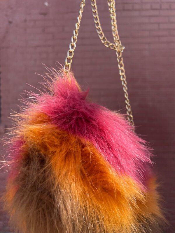 FUN! FUZZY & COLORFUL STRIPED SHOULDER BAG, CHAIN STRAP