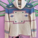 ADORABLE! 1970S-80S MADE IN HONG KONG PASTEL FUZZY LAMBSWOOL & ANGORA BLEND SWEATER, QUARTER ZIP