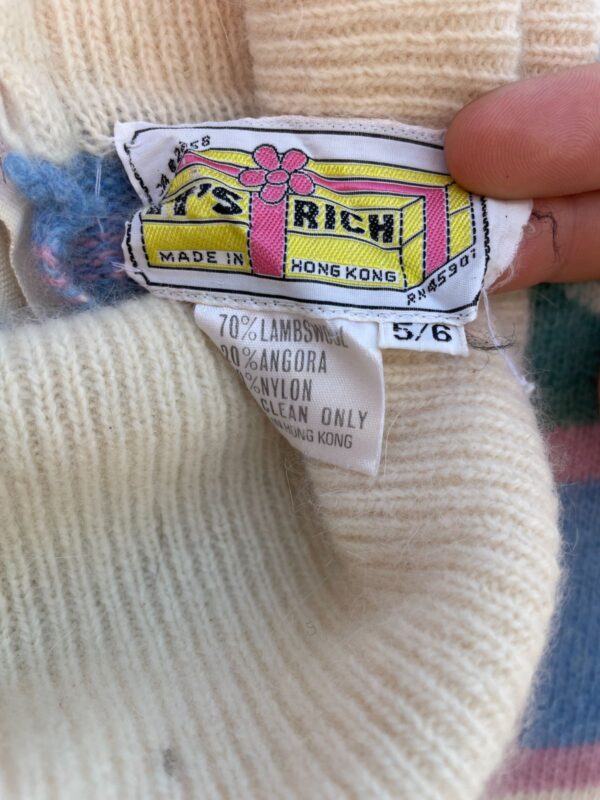 ADORABLE! 1970S-80S MADE IN HONG KONG PASTEL FUZZY LAMBSWOOL & ANGORA BLEND SWEATER, QUARTER ZIP
