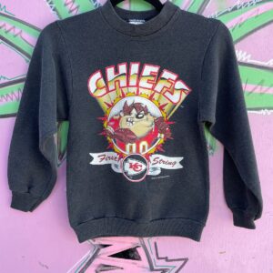 Photo detail:KIDS TAZ KANSAS CITY CHIEFS FIRST STRING 1997 GRAPHIC SWEATSHIRT