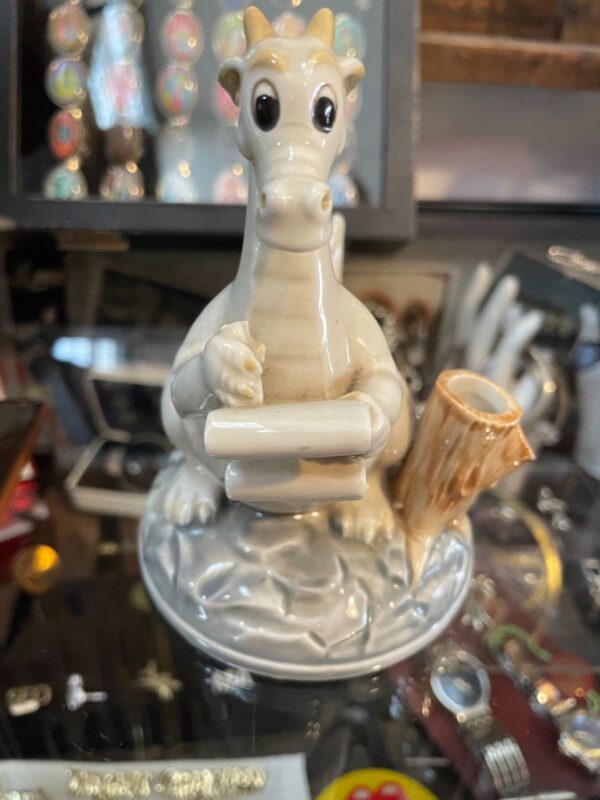 AS-IS QUON QUON PUFF THE MAGIC DRAGON FIGURINE MADE IN JAPAN