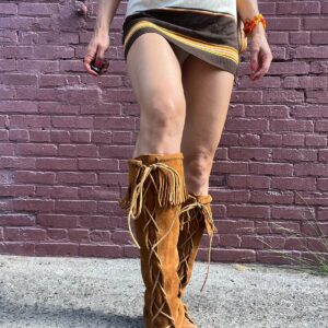 Photo detail:FULL SUEDE LACE UP FRINGED MINNETONKA MOCCASIN BOOTS