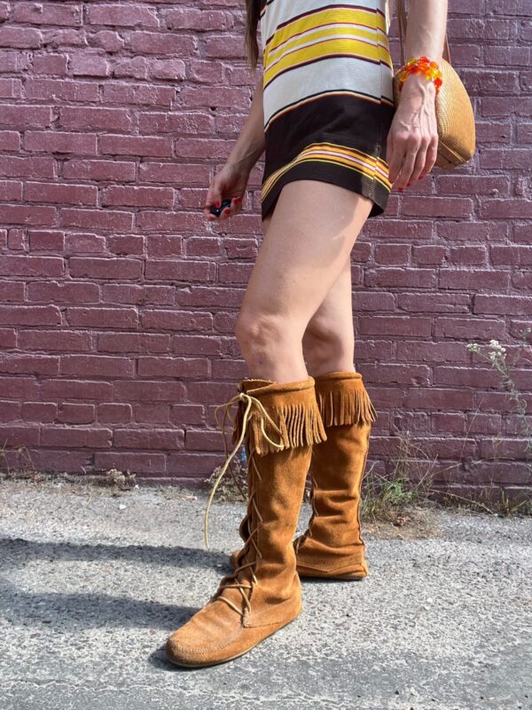FULL SUEDE LACE UP FRINGED MINNETONKA MOCCASIN BOOTS