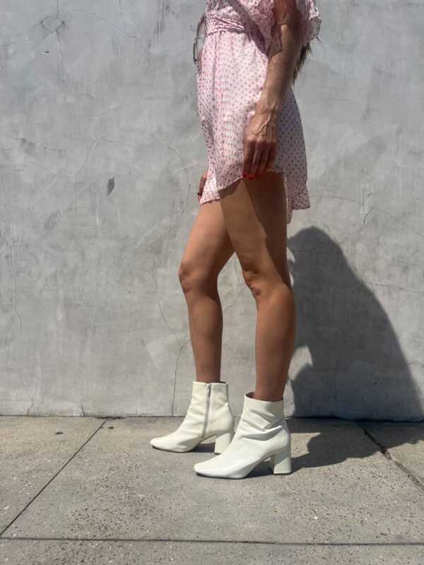 SQUARE TOE CREME PATENT LEATHER / VINYL CHELSEA BOOTS, CHUNKY HEEL