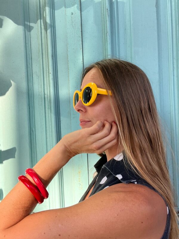 OVAL YELLOW SUNGLASSES BLACK LENSES