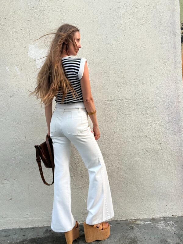 AS-IS *AS IS* ADORABLE!!! 1960S-70S FLORAL EMBROIDERED WHITE BELL BOTTOM JEANS