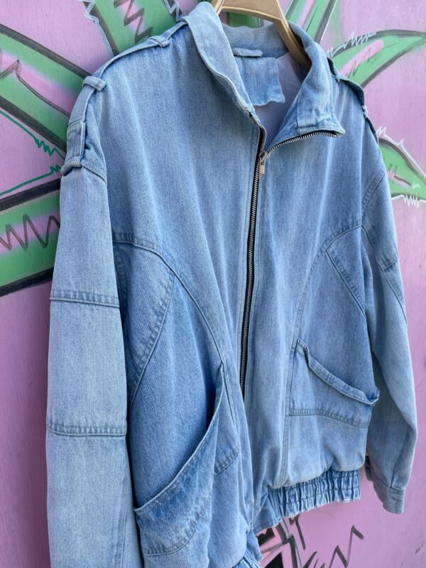 AS-IS 1980S LIGHT WASH ZIP UP PANELED DENIM JACKET YKK ZIPPER