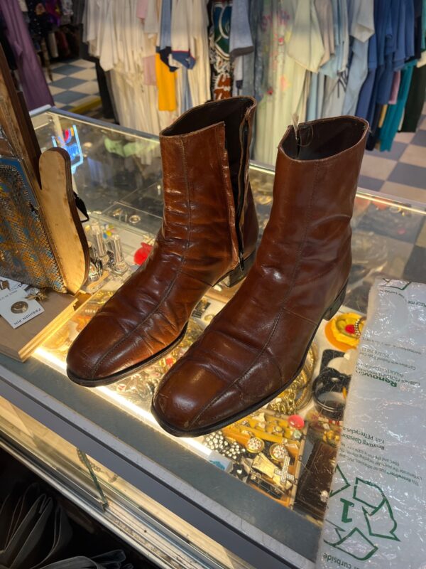 BEAUTIFUL! 1970S-80S COGNAC LEATHER CHELSEA BOOTS SIDE ZIP