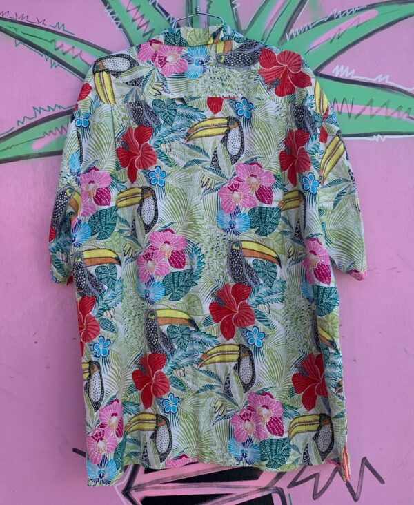 GORGEOUS! COLORFUL TROPICAL TOUCAN PRINT LINEN HAWAIIAN SHIRT