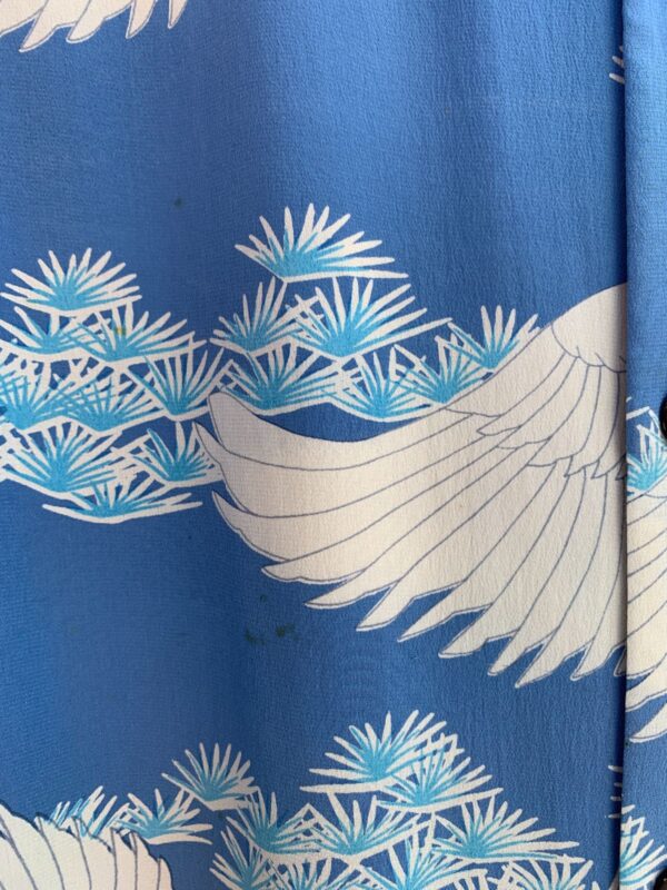 *AS-IS* GORGEOUS! 100% SILK ORIENTAL CRANE PRINT HAWAIIAN SHIRT, COCONUT BUTTONS