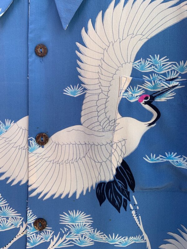 *AS-IS* GORGEOUS! 100% SILK ORIENTAL CRANE PRINT HAWAIIAN SHIRT, COCONUT BUTTONS