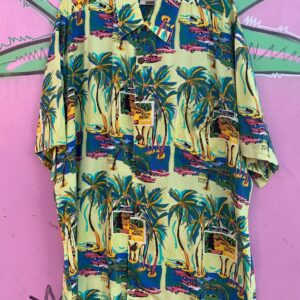 Photo detail:FUN! 100% RAYON, SOUTH PACIFIC SKYVIEW DRIVE-IN CLASSIC CAR PRINT HAWAIIAN SHIRT, COCONUT BUTTONS