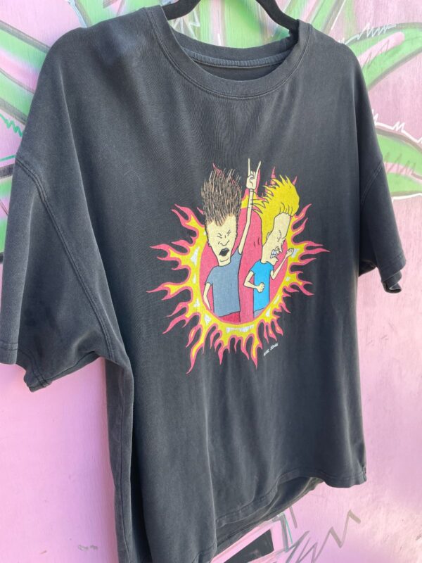 DISTRESSED BEAVIS AND BUTTHEAD GRAPHIC T-SHIRT