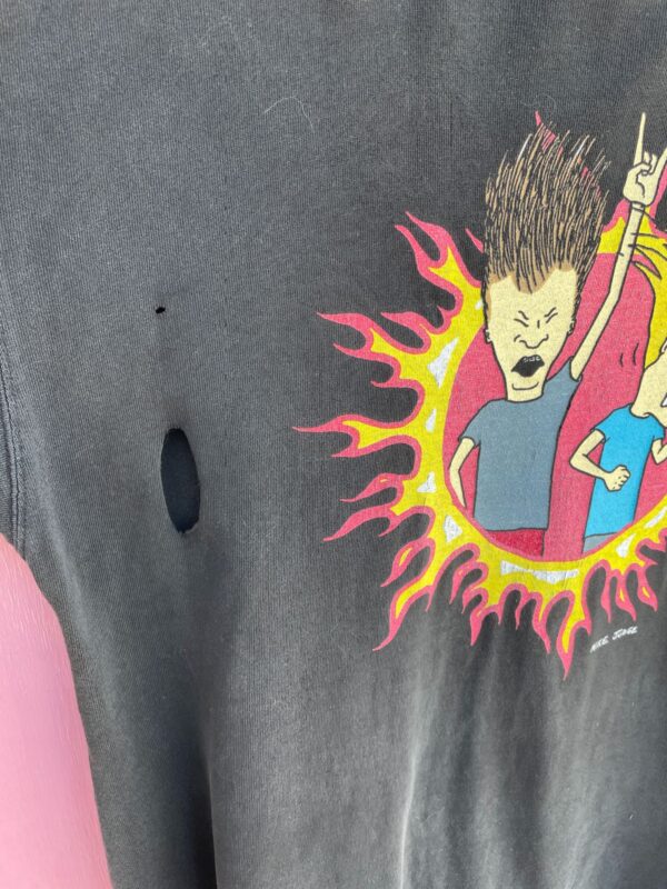 DISTRESSED BEAVIS AND BUTTHEAD GRAPHIC T-SHIRT