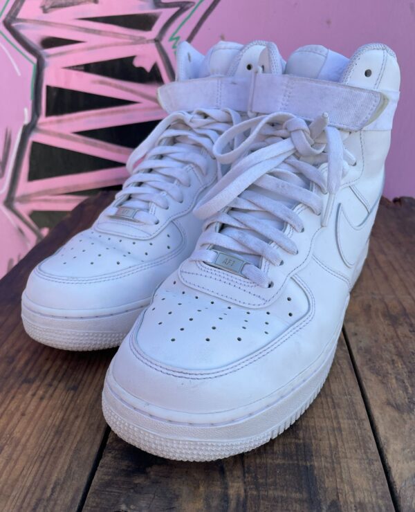 NIKE AIR FORCE ONE HIGH TOP HIGH WHITE CLASSIC RETRO SNEAKERS CW2290-111