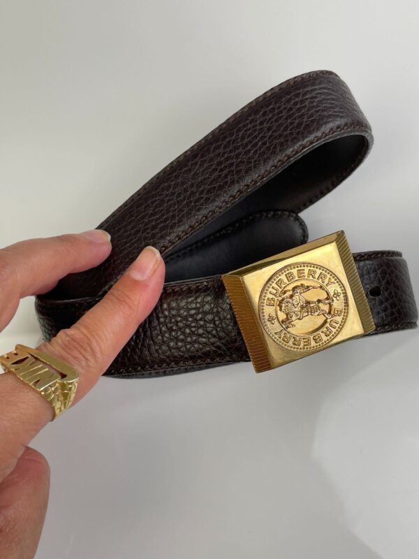 PEBBLED LEATHER DRESS BELT, HEAVY GOLD BUCKLE CLASSIC KNIGHT ICON