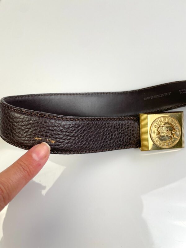 PEBBLED LEATHER DRESS BELT, HEAVY GOLD BUCKLE CLASSIC KNIGHT ICON
