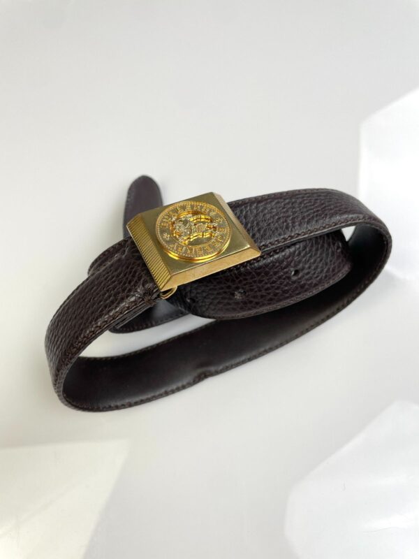 PEBBLED LEATHER DRESS BELT, HEAVY GOLD BUCKLE CLASSIC KNIGHT ICON