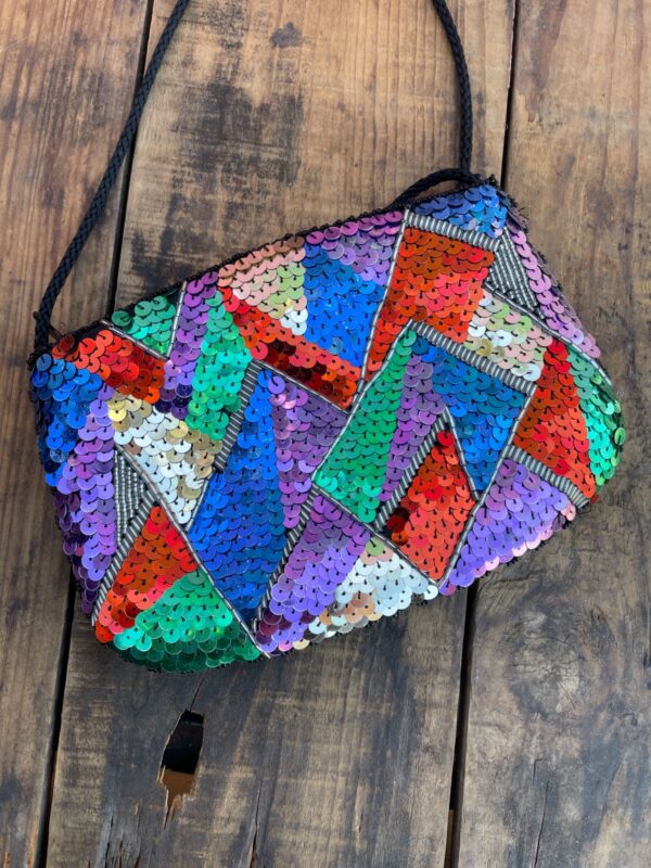 CUTE! 1980S-90S COLORFUL SEQUIN PURSE GEOMETRIC DESIGN, ROPE STRAP- MADE IN MACAU