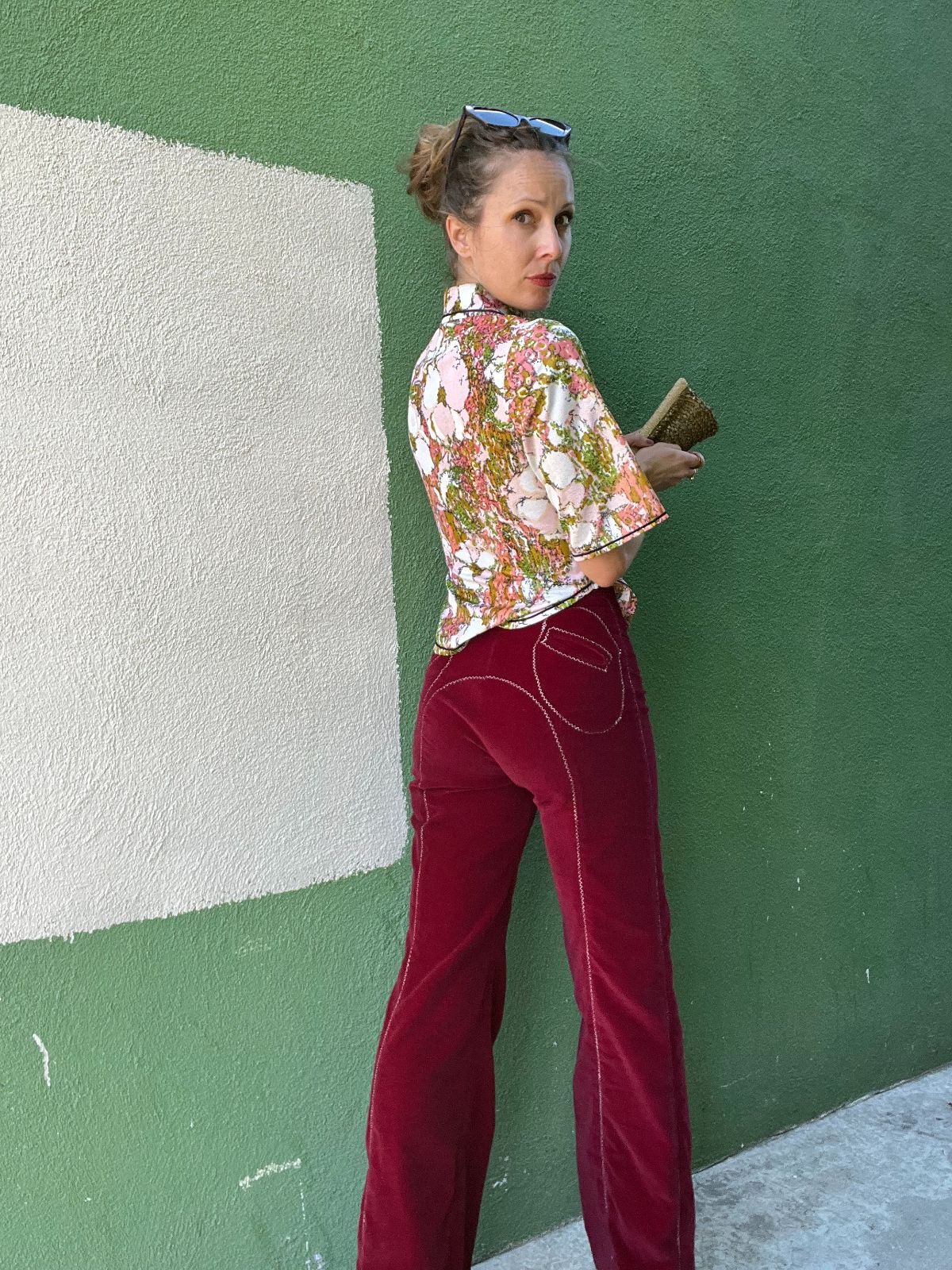 KILLER!!! 1960S-70S WIDE LEG VELVET TROUSERS WHITE CONTRAST & UNIQUE BACK POCKETS STITCHING RAINBOW INTERIOR TRIM TALON ZIPPER
