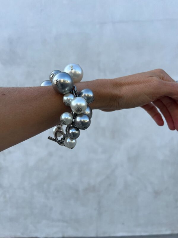SILVER BAUBLE & PEARL CHAIN LINK BRACELET TOGGLE CLOSURE