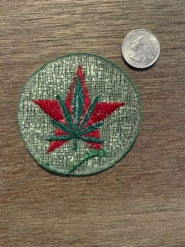 RETRO MARIJUANA WEED LEAF AND RED STAR EMBROIDERED CIRCULAR PATCH W/ GREEN TRIM