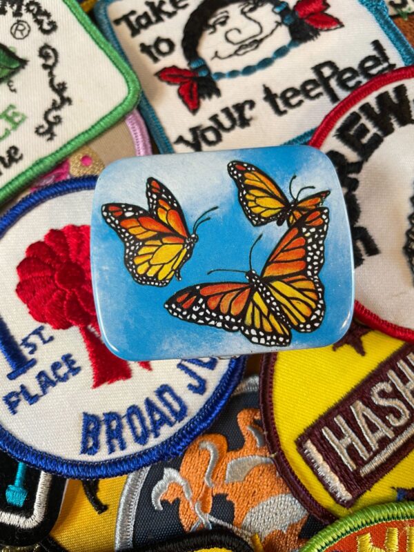 1980S DEADSTOCK BUTTERFLY PILL BOX