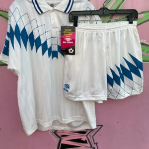 Photo detail:DEADSTOCK RETRO SOCCER TOP AND SHORT SET