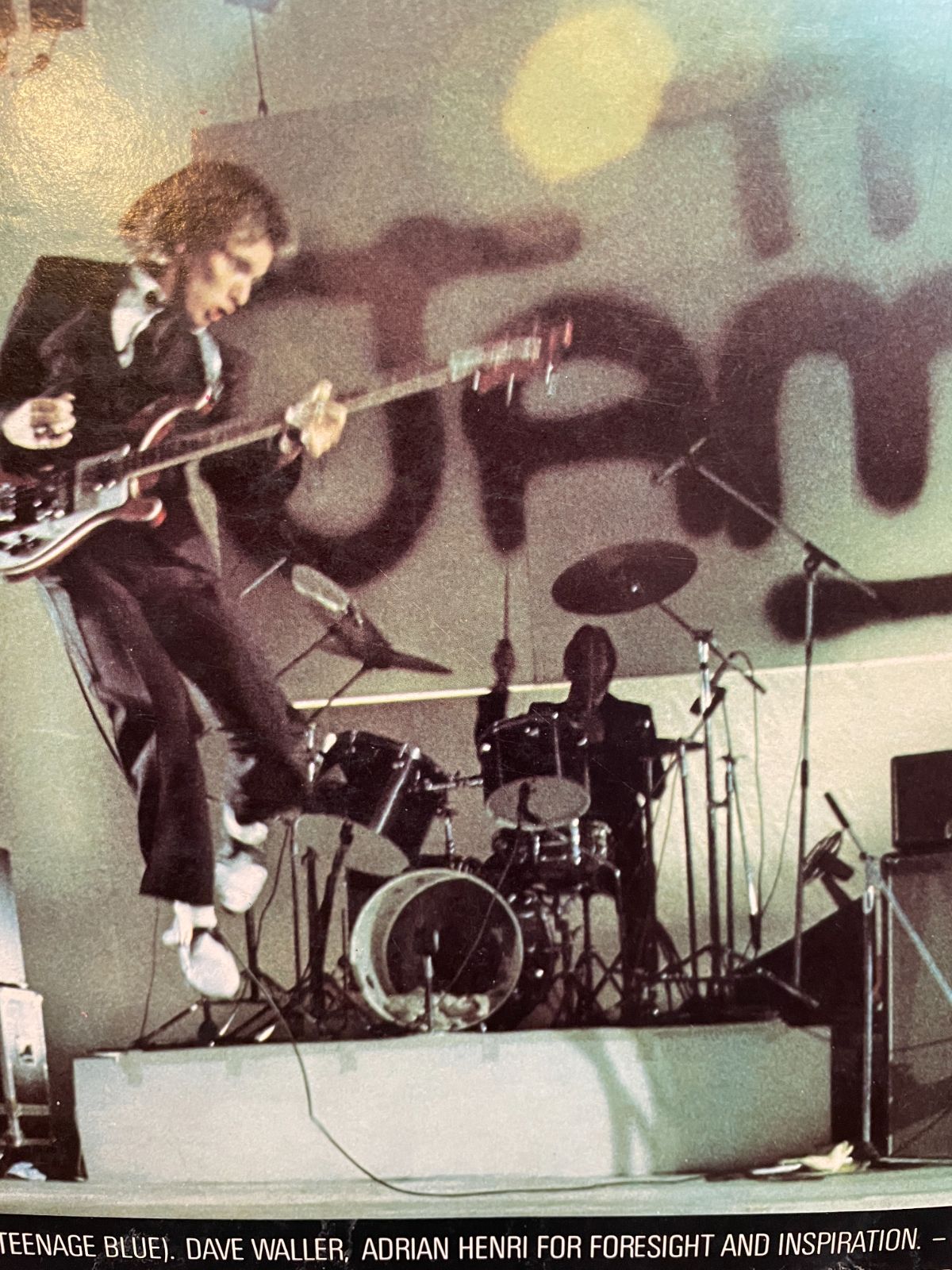 THE JAM - THIS IS THE MODERN WORLD