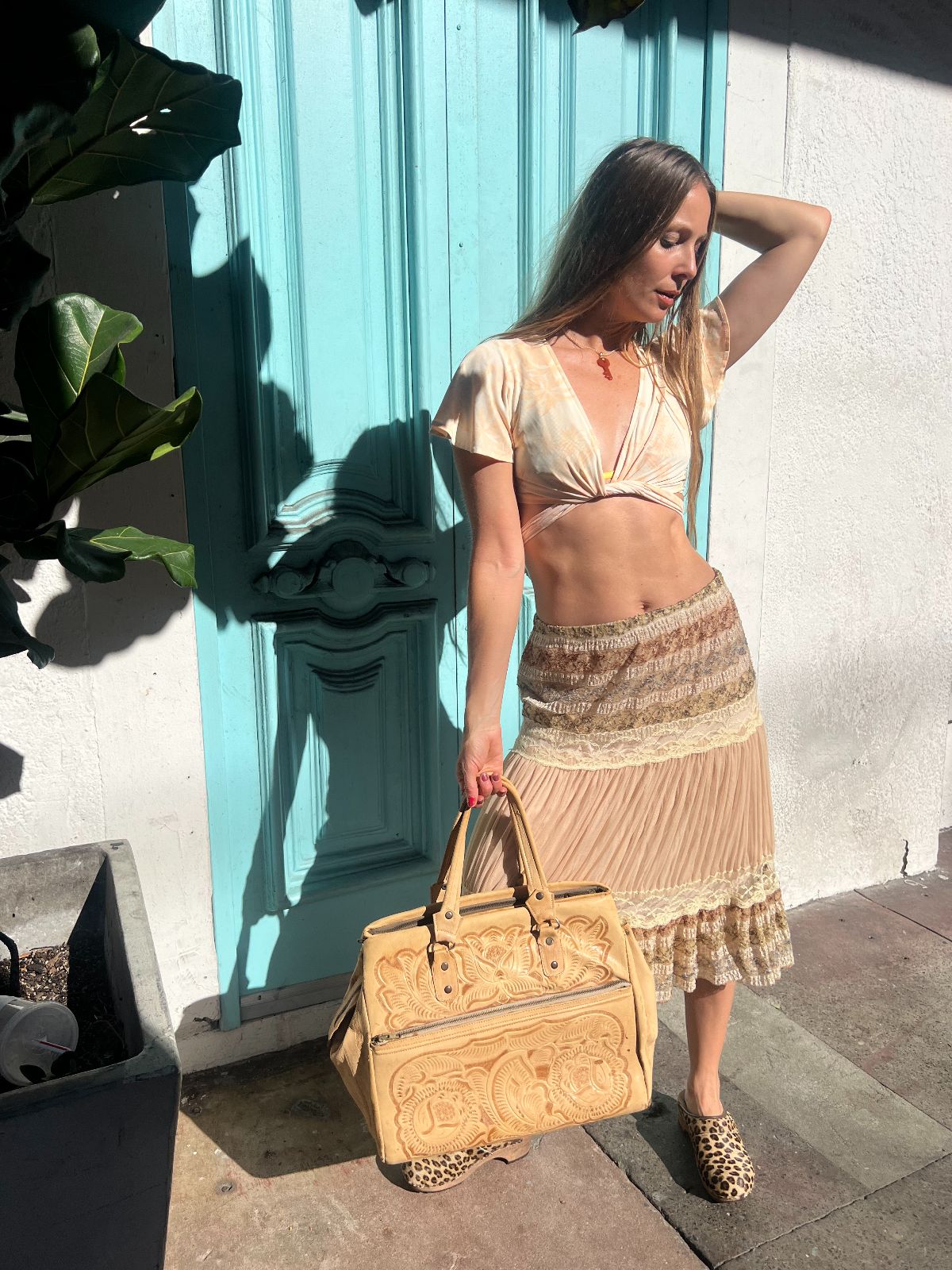 product details: *AS-IS* FLORAL TOOLED LEATHER SATCHEL DOUBLE HANDLE BRIEFCASE BAG photo