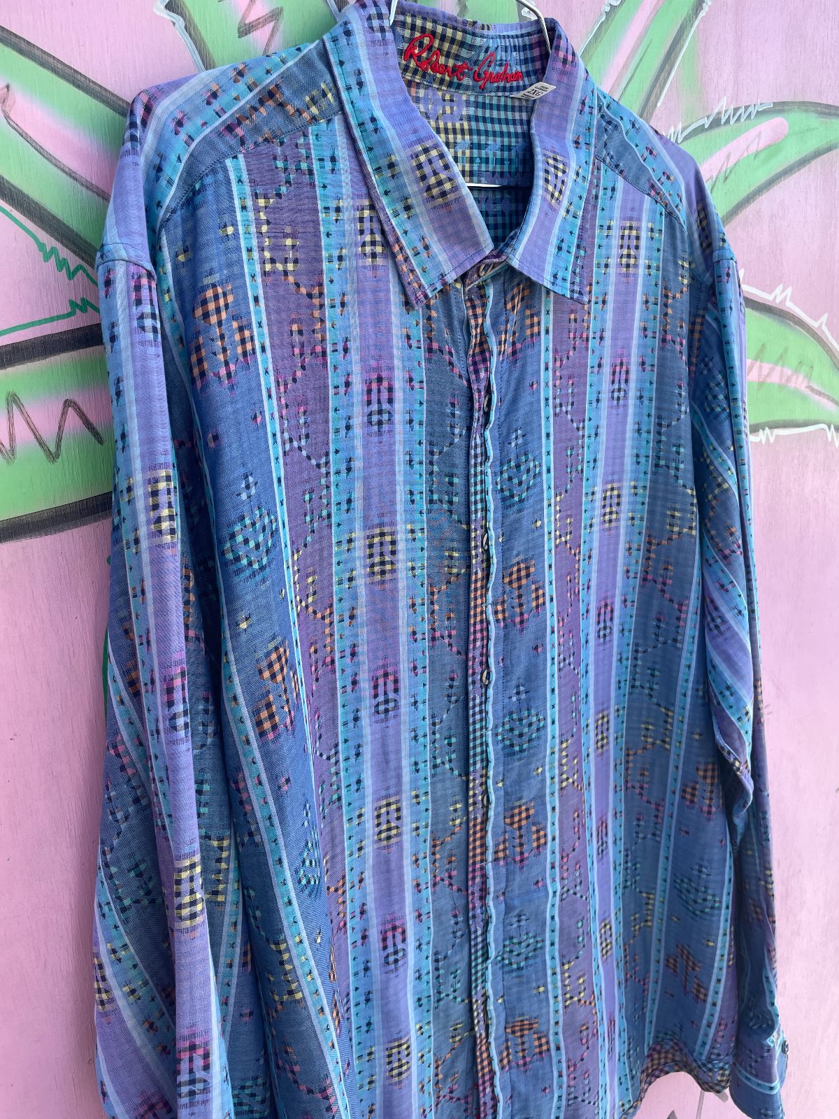 NICE! LIGHT WEIGHT GUATEMALAN TEXTILE INSPIRED PRINT LONG SLEEVE BUTTON DOWN SHIRT