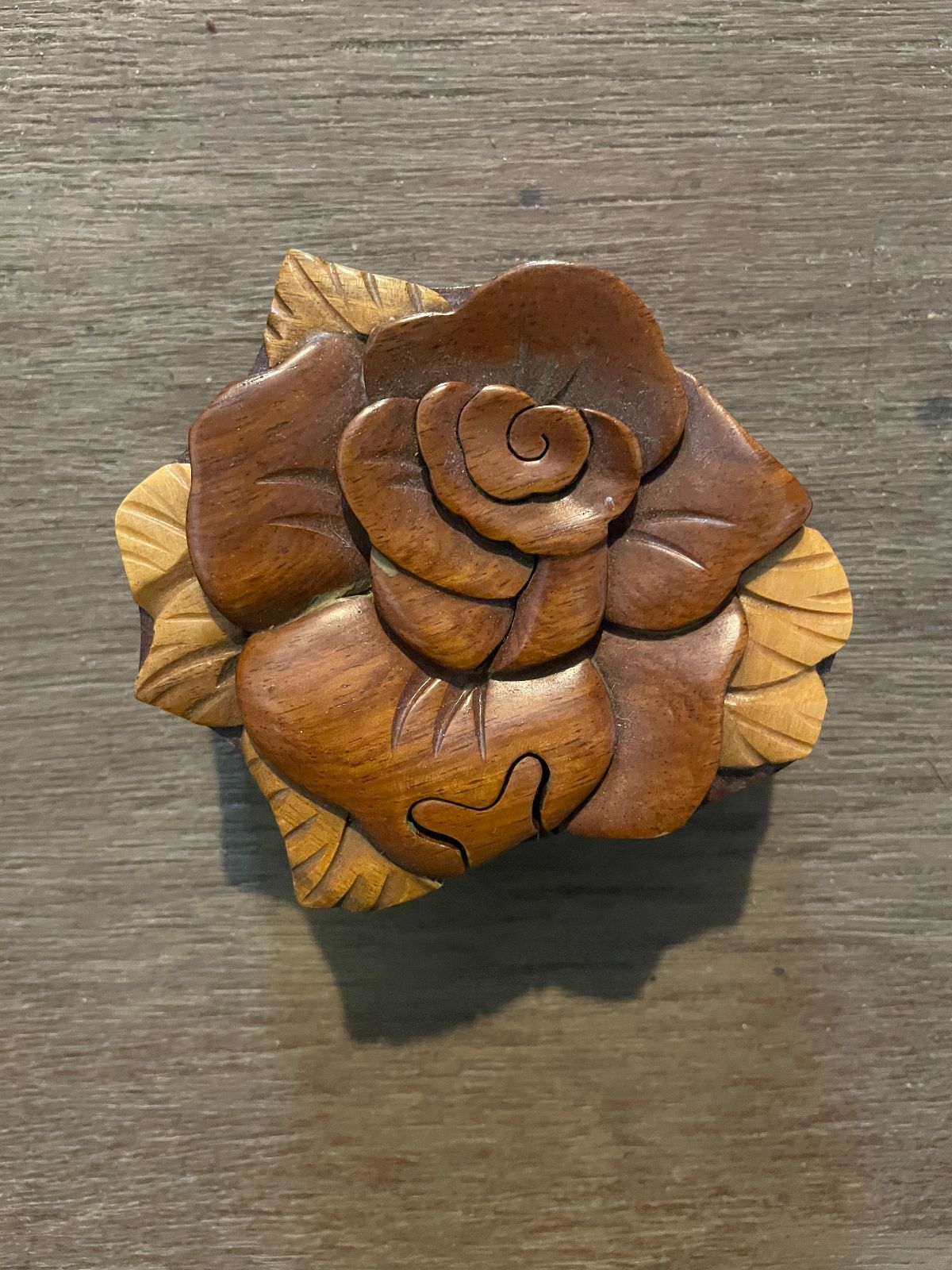 WOODEN HAND CARVED FLOWER PUZZLE JEWELRY BOX