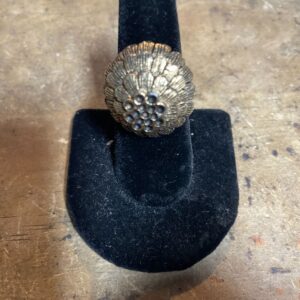 Photo detail:RETRO 1970S ADJUSTABLE FLORAL DOME STATEMENT RING