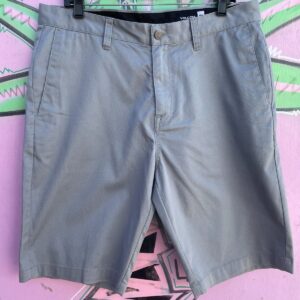 Photo detail:CLASSIC LONG CUT SKATE SHORTS