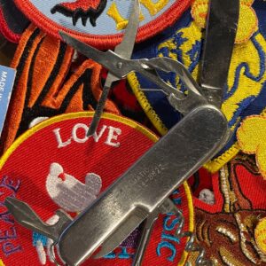 Photo detail:ASSORTED POCKET KNIVES - BRANDED
