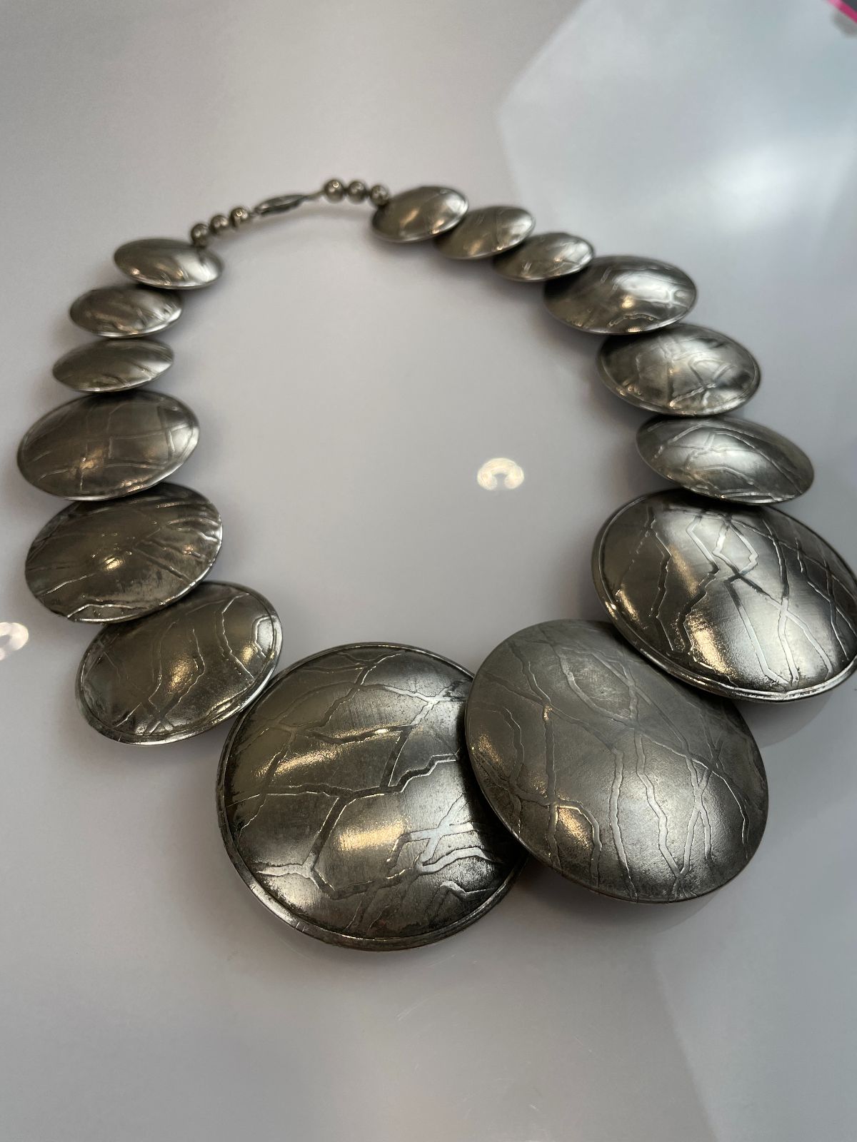 WOW! OVERSIZED TEXTURED MODERNIST PLATELET NECKLACE, STERLING CLOSURE & BEADING