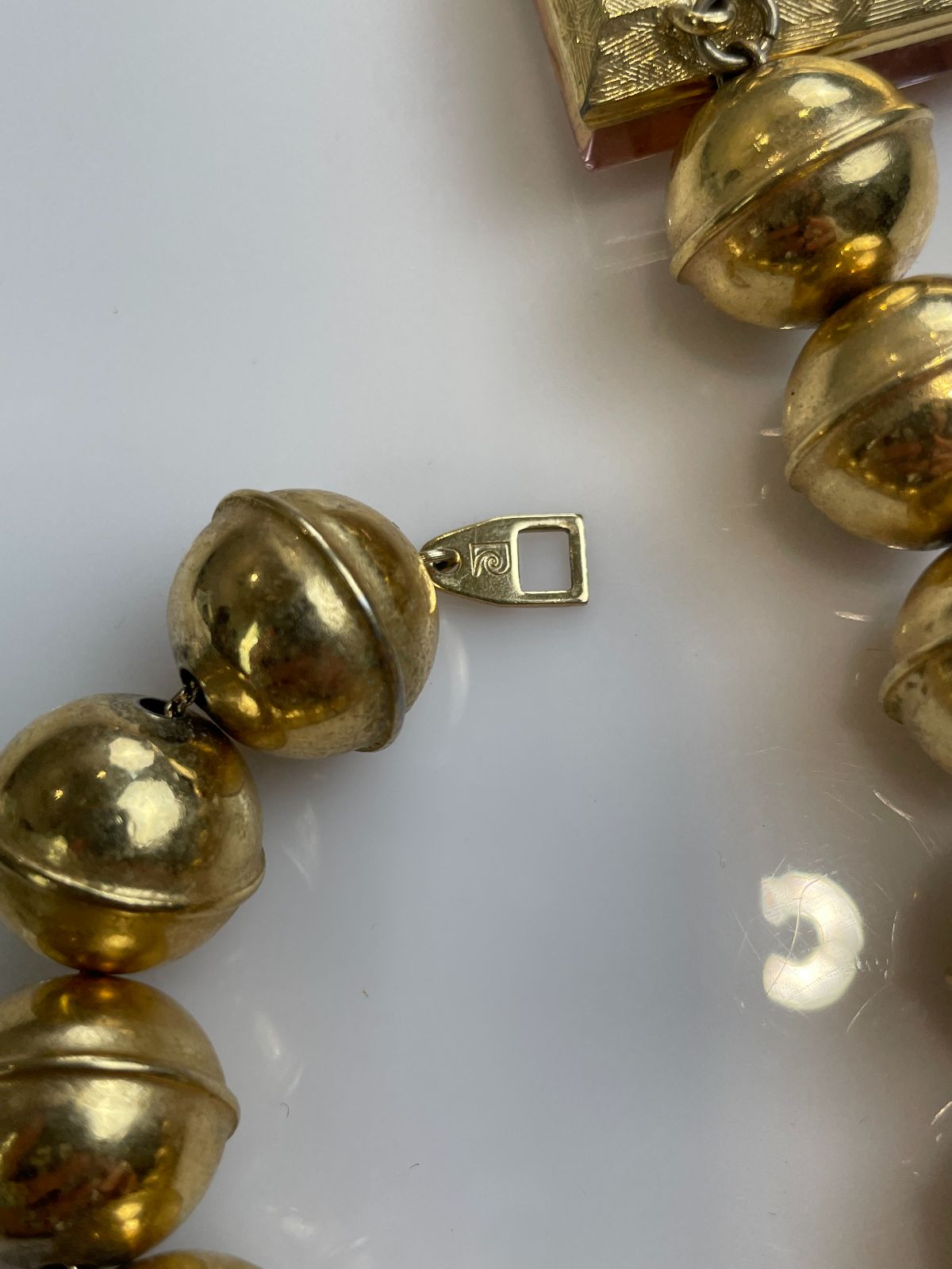 WOW! *SIGNED* RETRO GOLD BEADED STATEMENT NECKLACE, LARGE JEWEL PENDANT