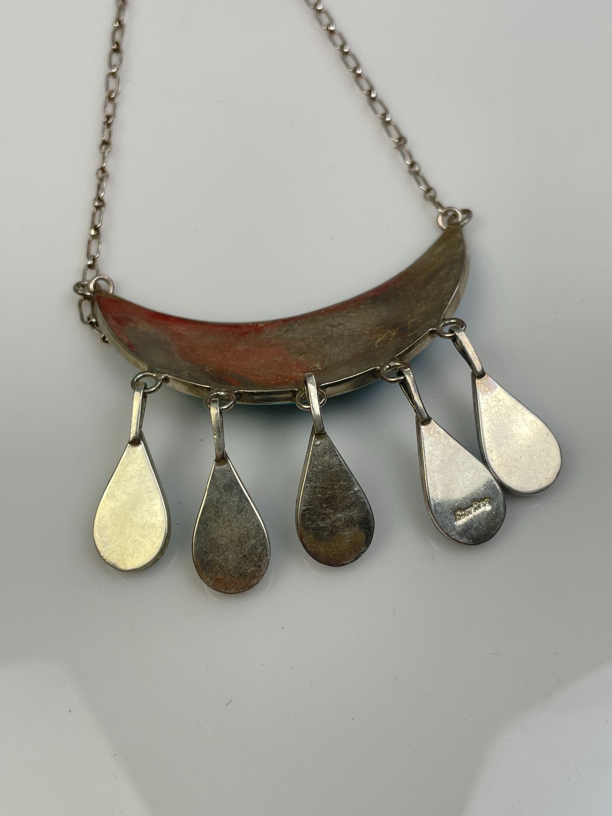 *SIGNED* ZUNI MODERNIST TURQUOISE MICRO INLAY NECKLACE, HANGING TEAR DROP PENDANTS