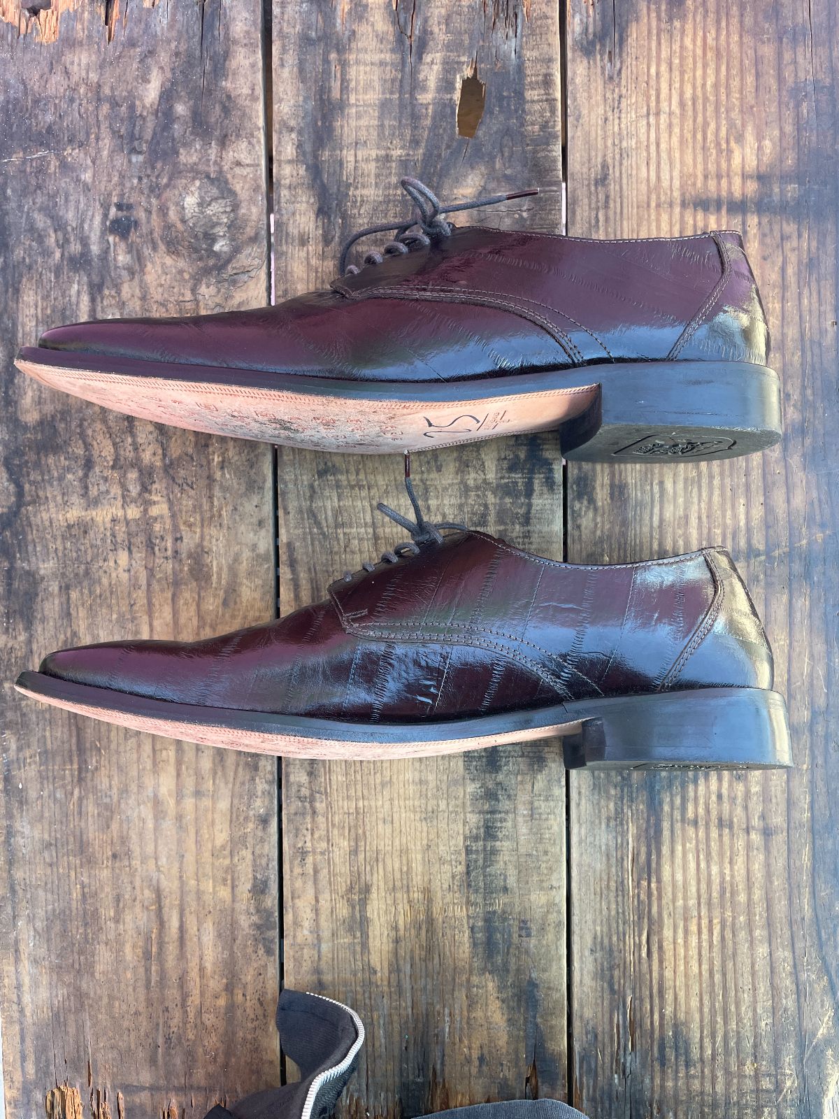 product details: MENS EEL SKIN SQUARE TOE LACE UP OAFERS photo