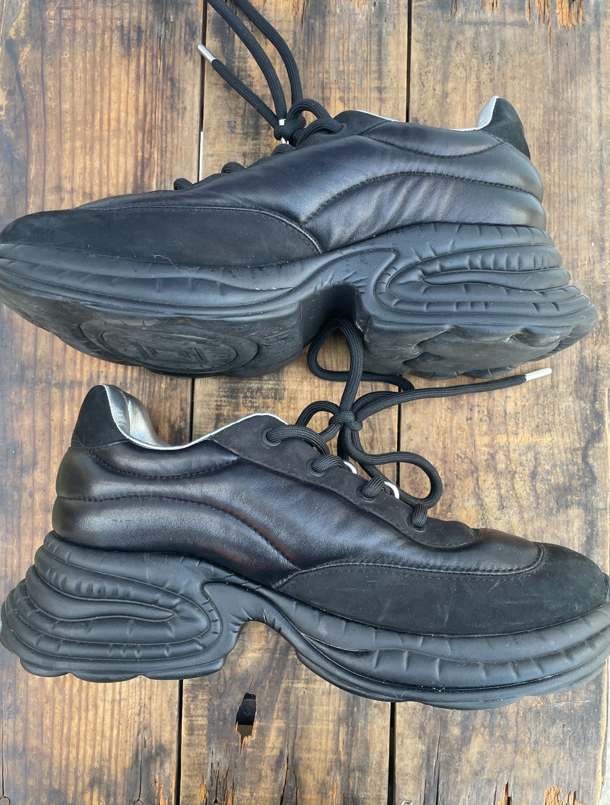 product details: POP BLACK LEATHER CHUNKY PLATFORM SNEAKERS photo