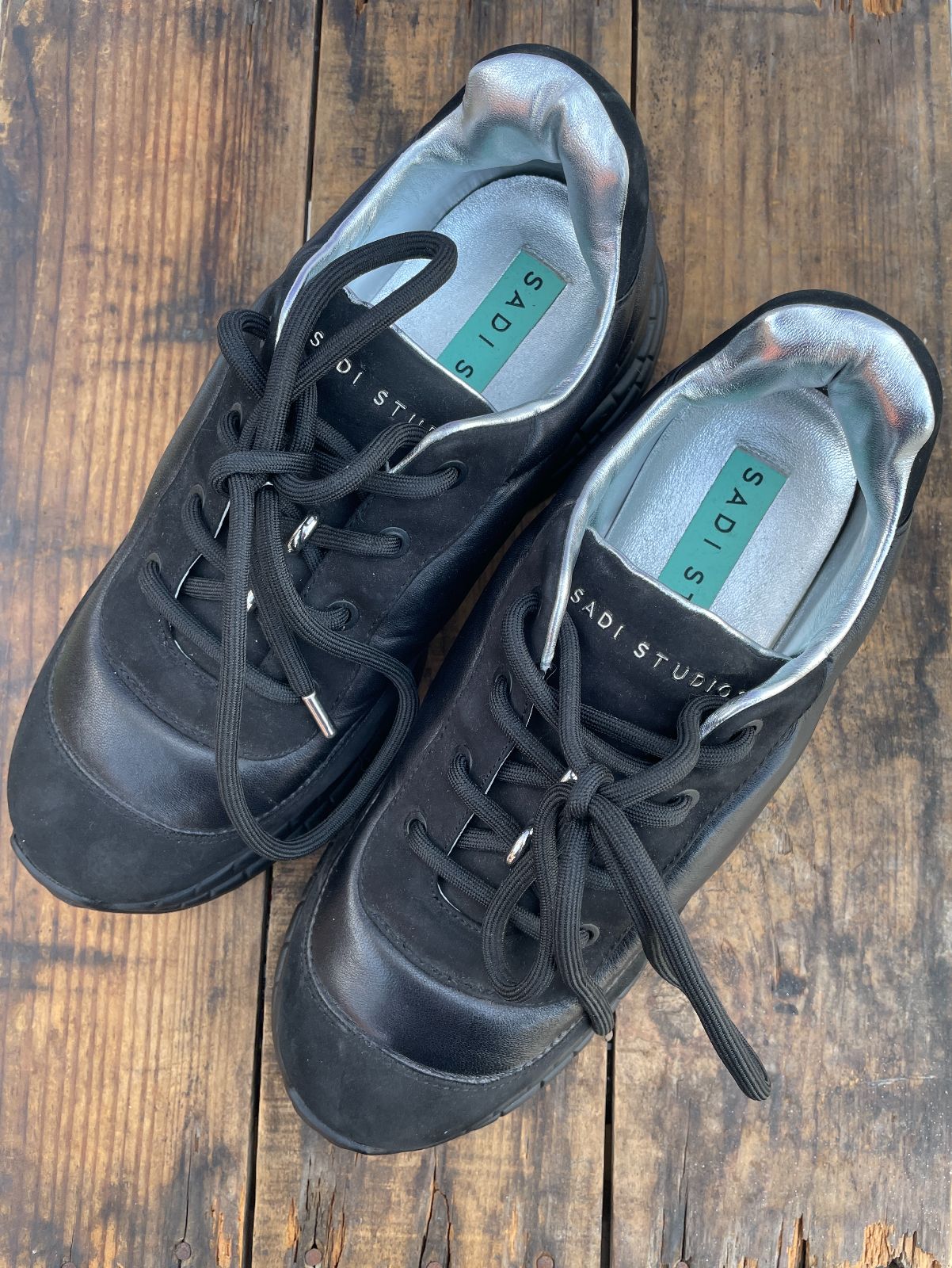 product details: POP BLACK LEATHER CHUNKY PLATFORM SNEAKERS photo