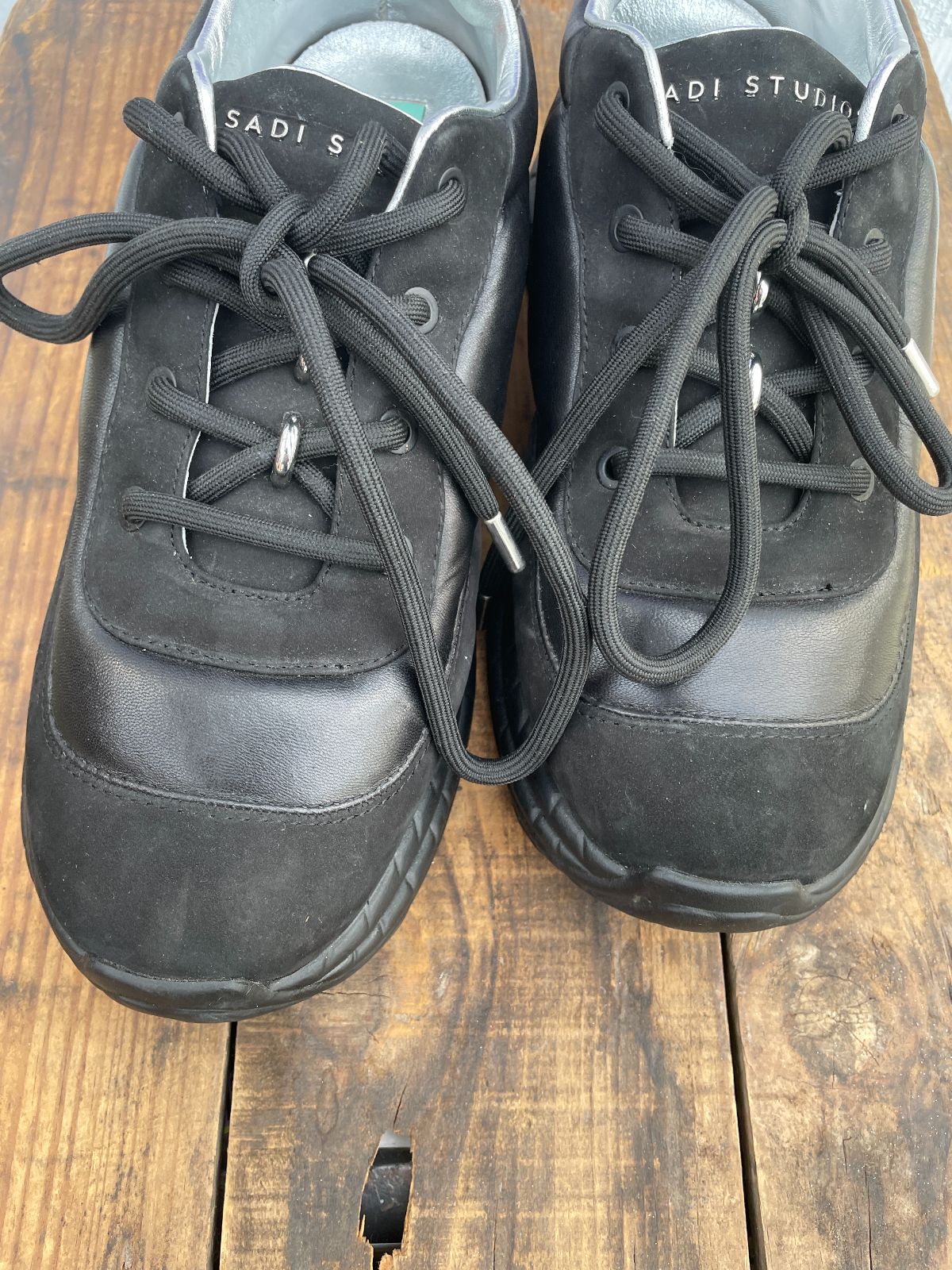 product details: POP BLACK LEATHER CHUNKY PLATFORM SNEAKERS photo